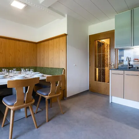 Large Mountain View Apartment In Piesendorf Walchen Salzburgerland With Balcony