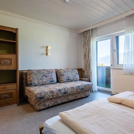 Large Mountain View Apartment In Piesendorf Walchen Salzburgerland With Balcony Apartment